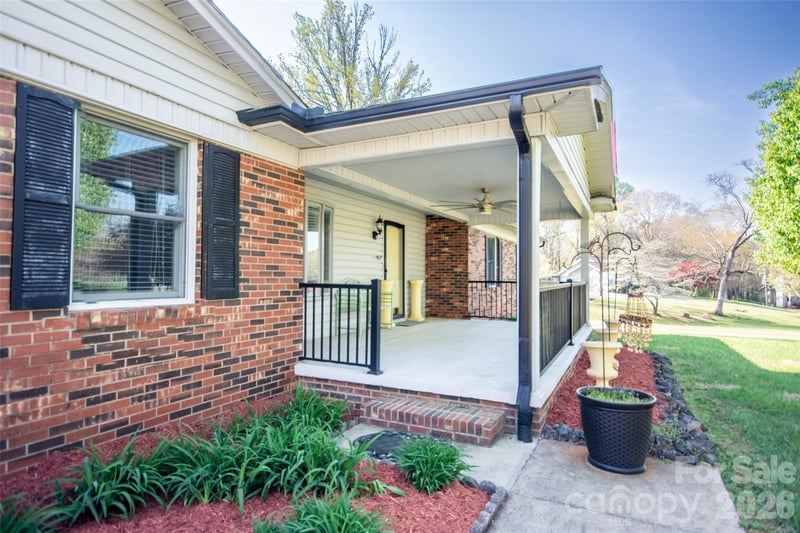 167 Southwood Dr, Statesville, NC 28677