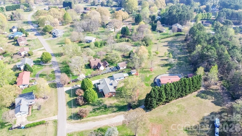 167 Southwood Dr, Statesville, NC 28677