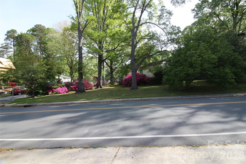 3300 Maywood Dr, Charlotte, NC 28205