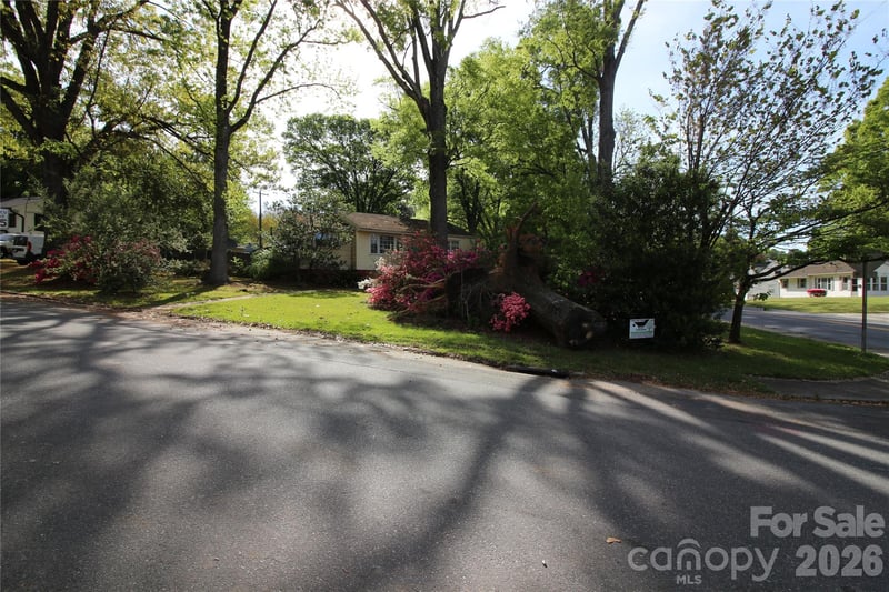 3300 Maywood Dr, Charlotte, NC 28205
