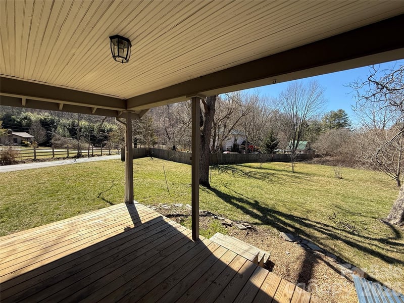 40 Little Knob Rd, Asheville, NC 28803