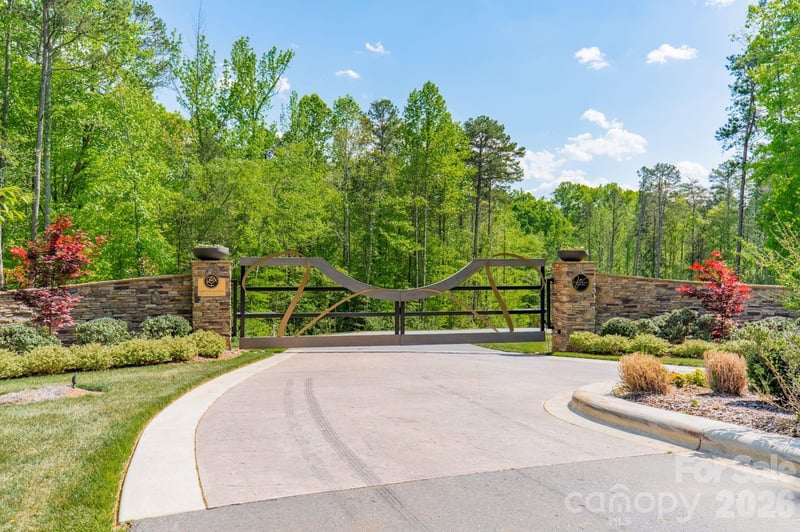 1052 Ventosa Dr, Denver, NC 28037
