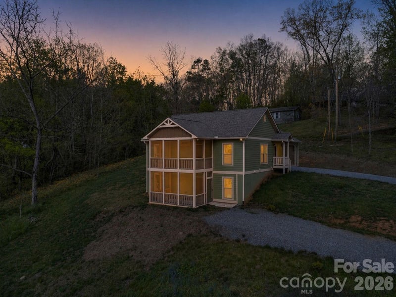 50 Sheriff Dr, Waynesville, NC 28786