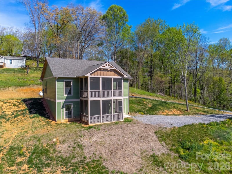 50 Sheriff Dr, Waynesville, NC 28786