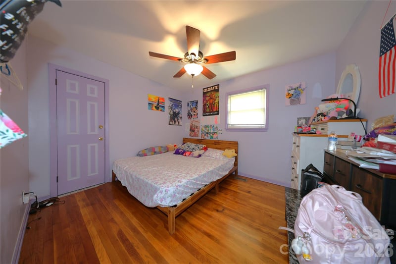 104 Pinetree Dr, Matthews, NC 28104