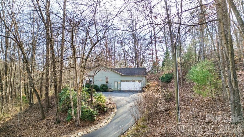 241 Crocus Ln, Sylva, NC 28779