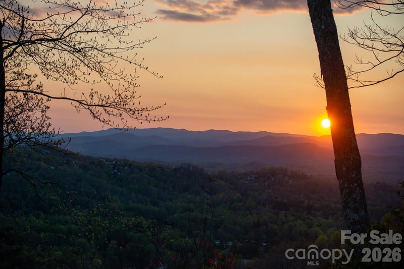 E11 Marble Heights Trl, Hendersonville, NC 28791