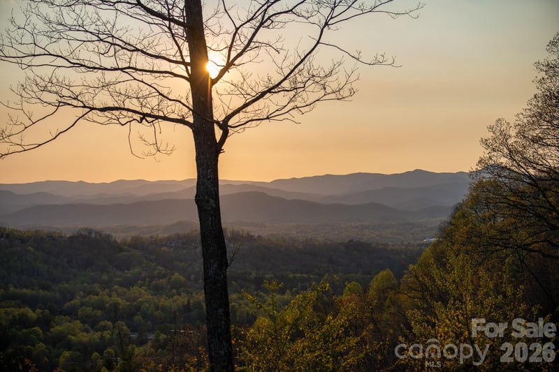 E11 Marble Heights Trl, Hendersonville, NC 28791