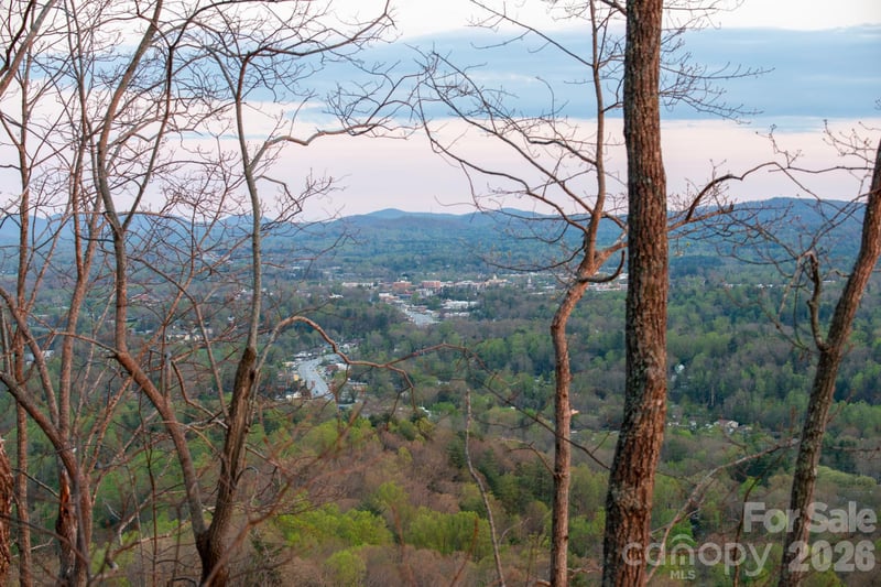 E11 Marble Heights Trl, Hendersonville, NC 28791