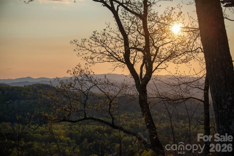 E11 Marble Heights Trl, Hendersonville, NC 28791