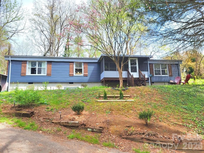 41 Skyland Cir, Woodfin, NC 28804
