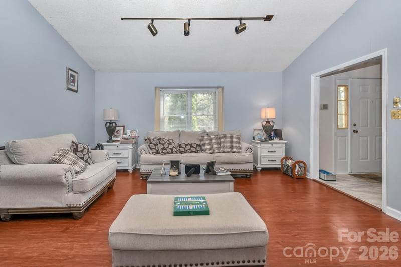 5528 Middleton Rd, Durham, NC 27713