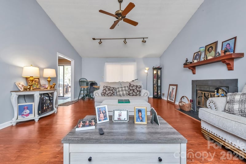 5528 Middleton Rd, Durham, NC 27713