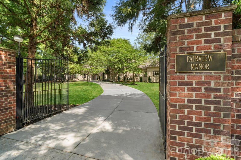 8600 Fairview Rd, Charlotte, NC 28226