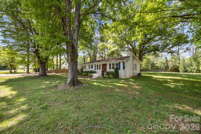 19041 Davidson Concord Rd, Davidson, NC 28036