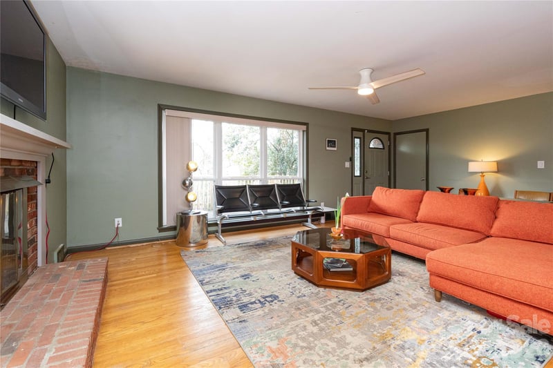 3 Quail Cove Rd, Asheville, NC 28804