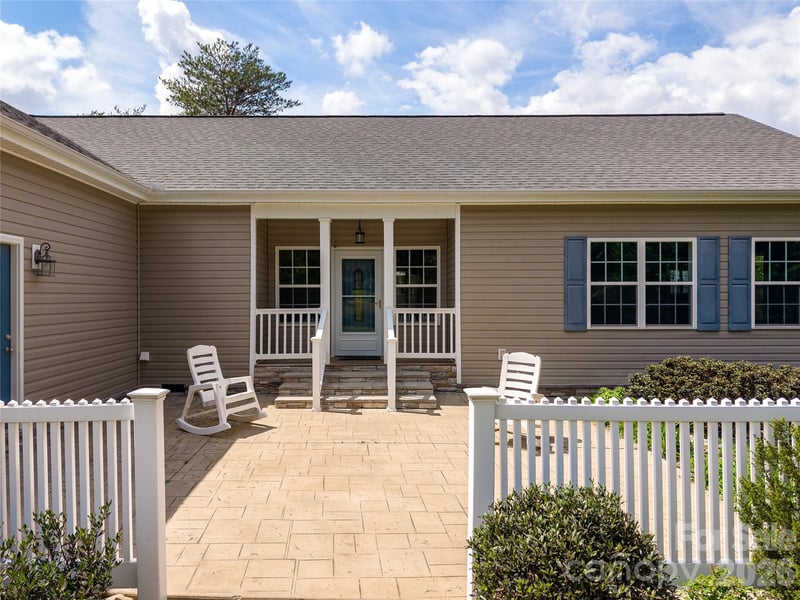 2500 Blackstock Rd, Landrum, SC 29356