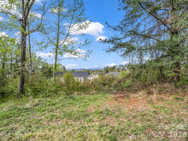 26 Adams Hill Rd, Asheville, NC 28806