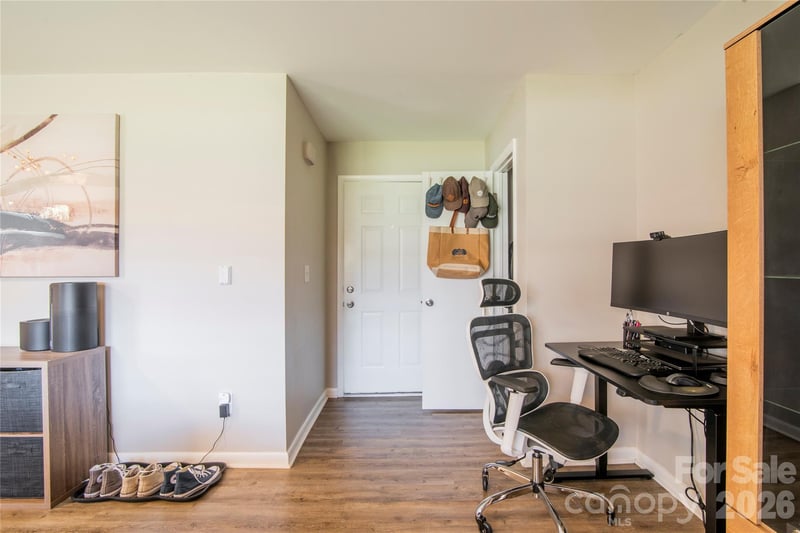4605 Coronado Dr #N, Charlotte, NC 28212