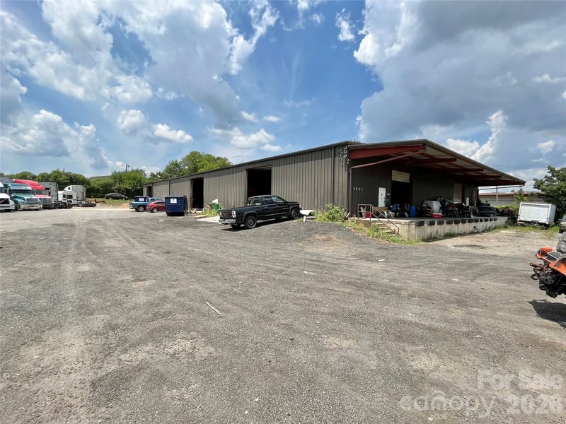 3251 Robinson Cir, Charlotte, NC 28206