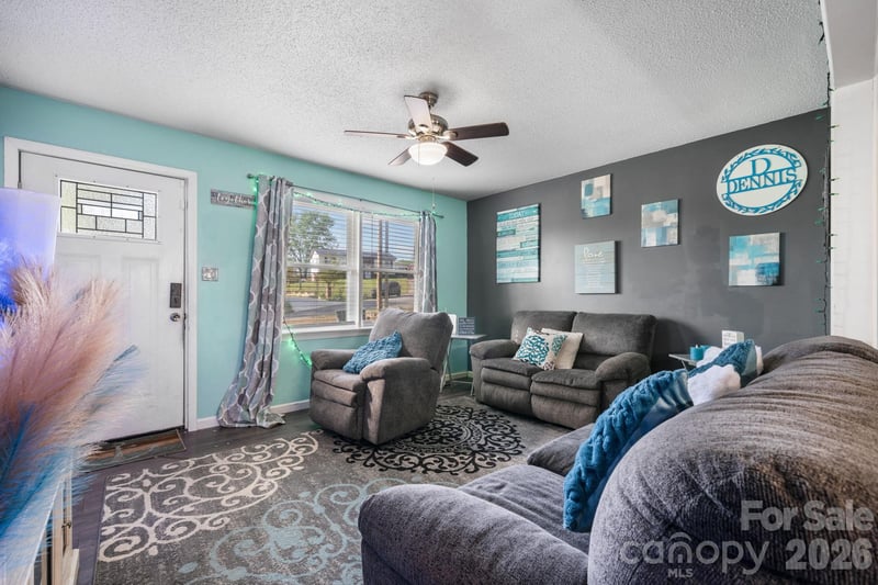 19 Claridge Ct, Newton, NC 28658