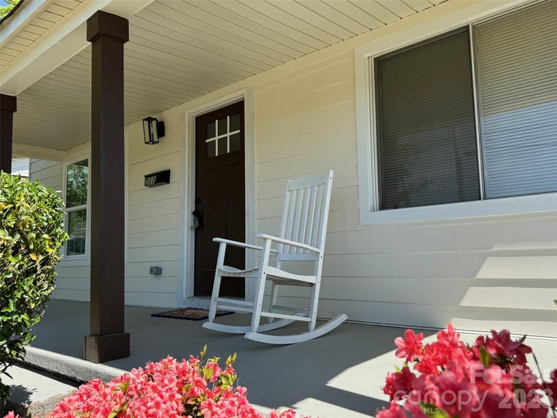211 Cedar Dr, Concord, NC 28025