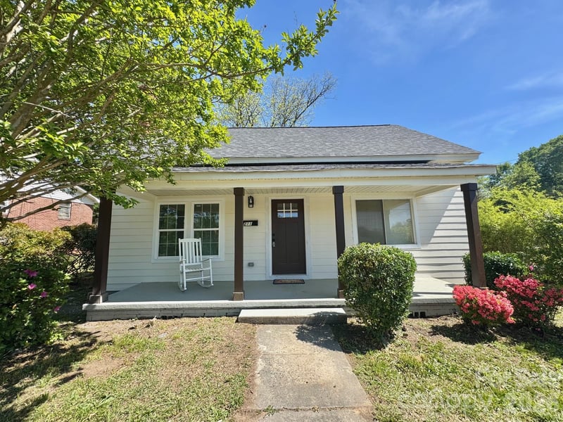 211 Cedar Dr, Concord, NC 28025
