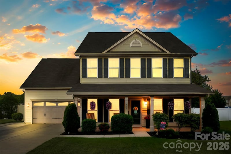 709 Heddington Ct, Gastonia, NC 28056