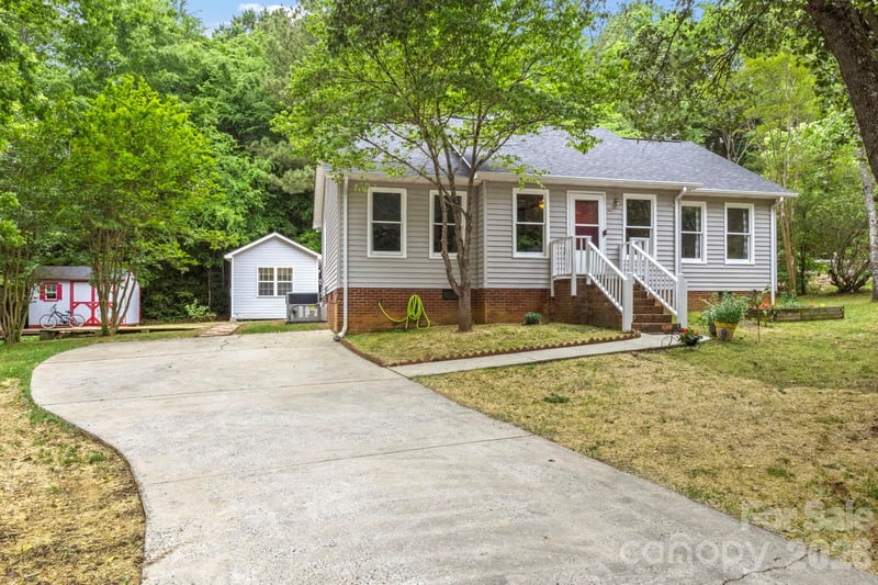 516 Majestic Ct, Concord, NC 28025