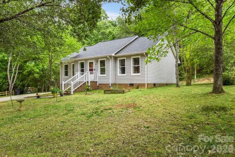 516 Majestic Ct, Concord, NC 28025