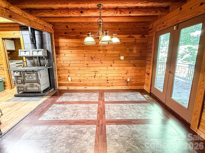 198 Ball Hill Pl, Marshall, NC 28753