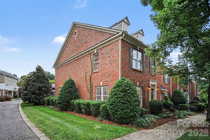 438 Magnolia St, Davidson, NC 28036