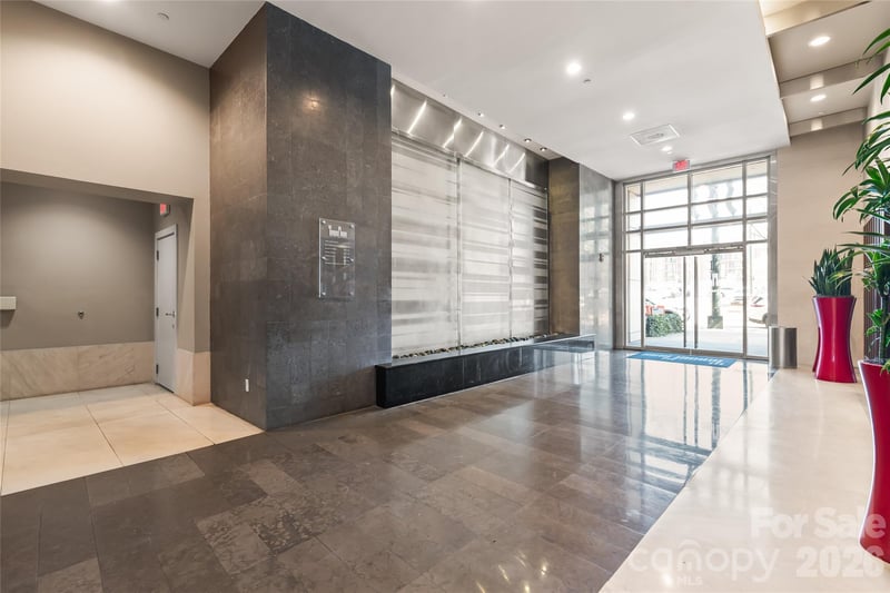 333 Trade St #2502, Charlotte, NC 28202