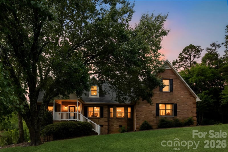 813 Rothmoor Dr, Concord, NC 28025