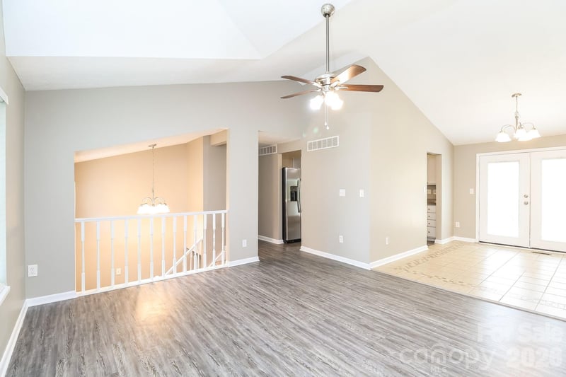 9111 Touchstone Ln, Charlotte, NC 28227