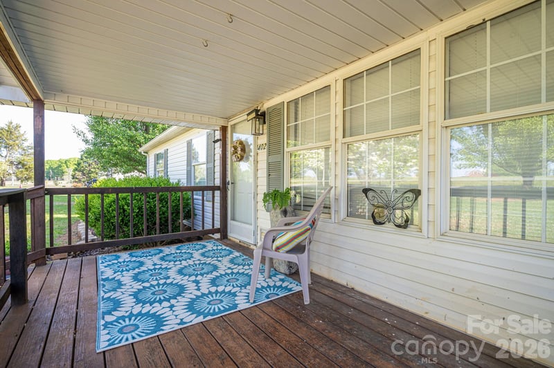 402 Wilson Dr, Lawndale, NC 28090