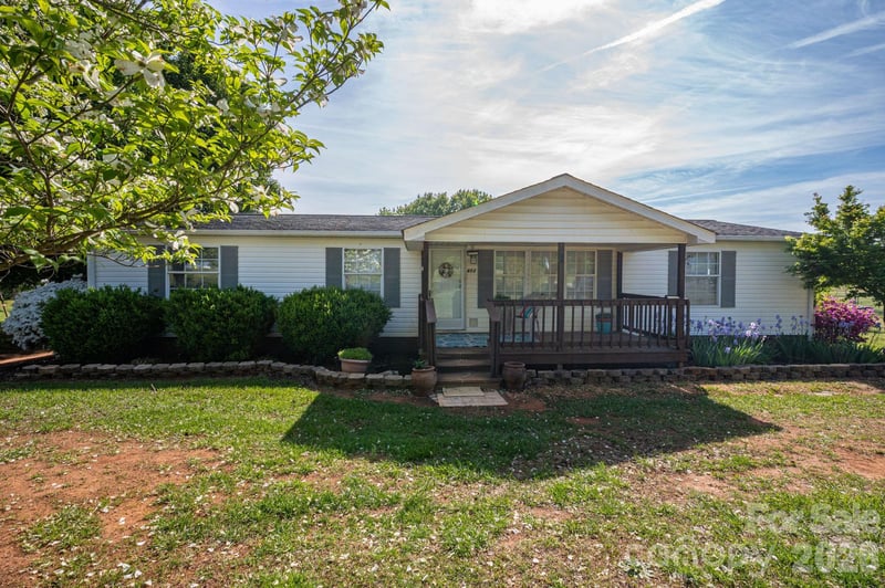 402 Wilson Dr, Lawndale, NC 28090