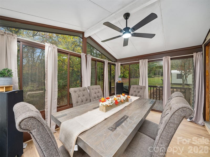 1030 Hughes Gap Rd, Bakersville, NC 28705