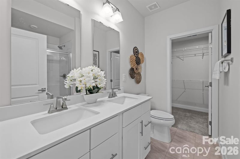 3737 Tryon St, Charlotte, NC 28217
