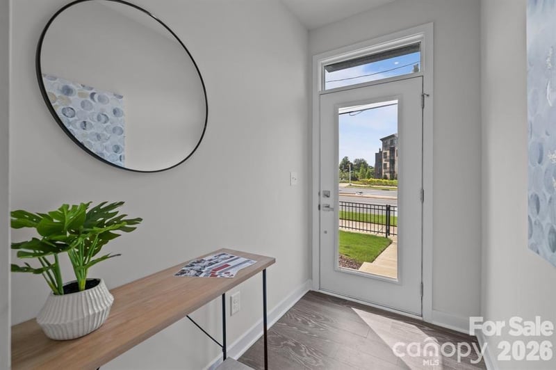 3737 Tryon St, Charlotte, NC 28217