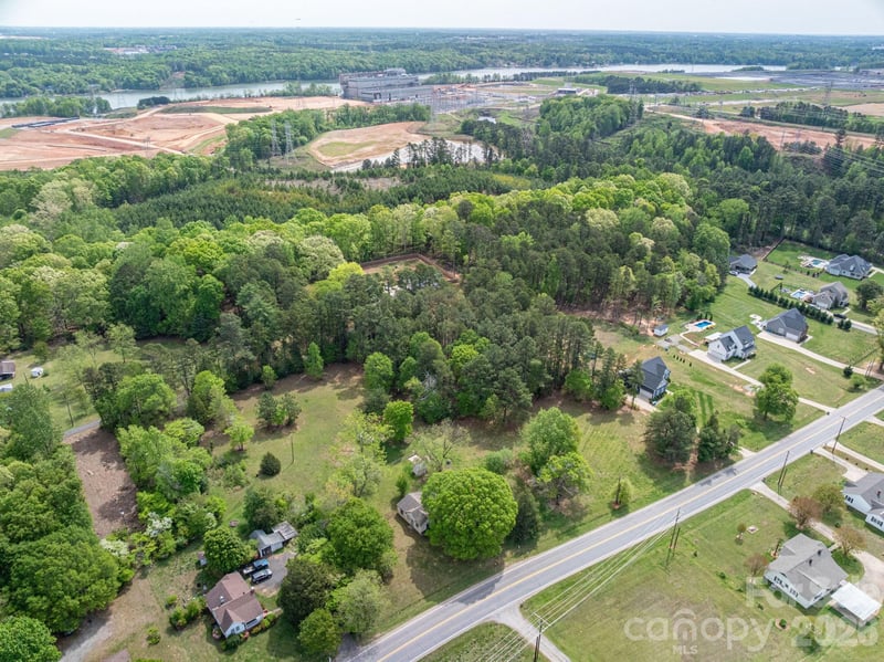 2059 South Point Rd, Belmont, NC 28012