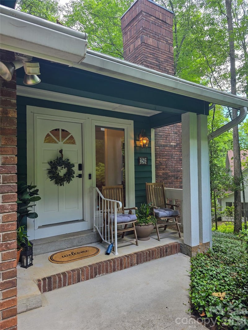 26 Autumn Ridge Ln, Asheville, NC 28803