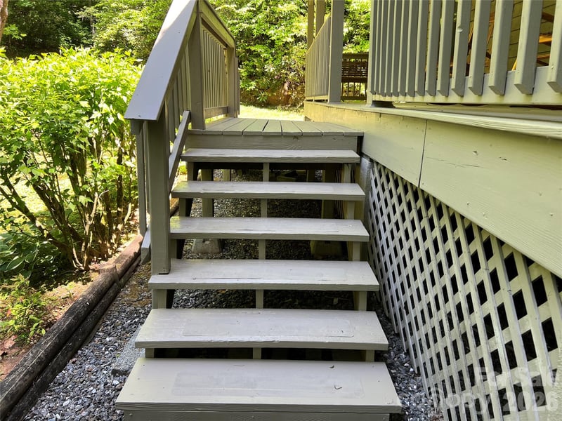 106 Cabin Creek Rd, Sylva, NC 28779