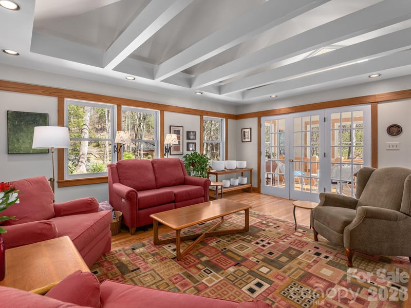 312 Covewood Trl, Asheville, NC 28805