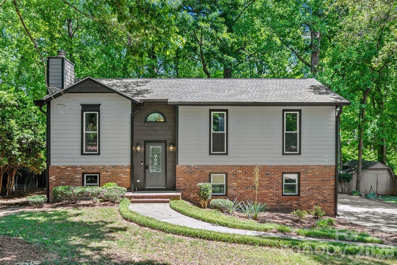 204 Swamp Fox Dr, Fort Mill, SC 29715