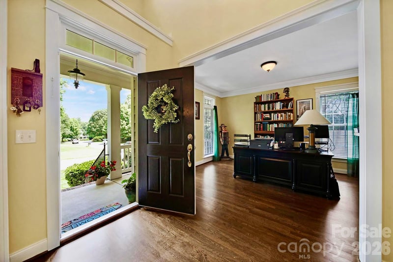 1512 Calvin Hal Rd, Lake Wylie, SC 29710