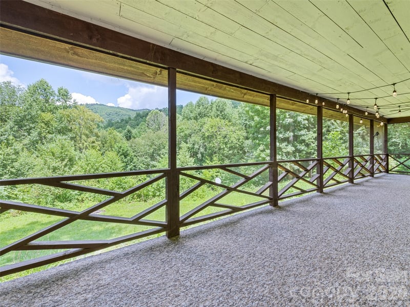 247 Three Springs Dr, Sylva, NC 28779