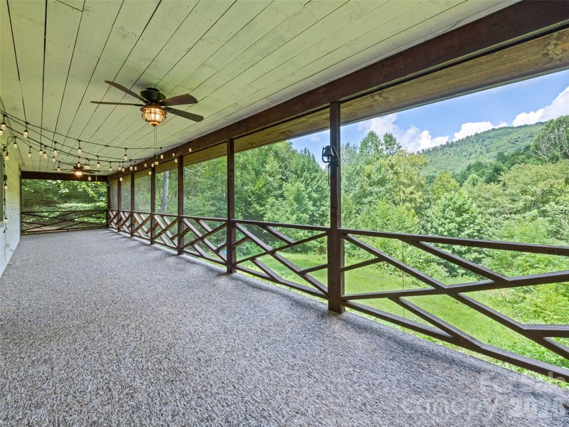 247 Three Springs Dr, Sylva, NC 28779