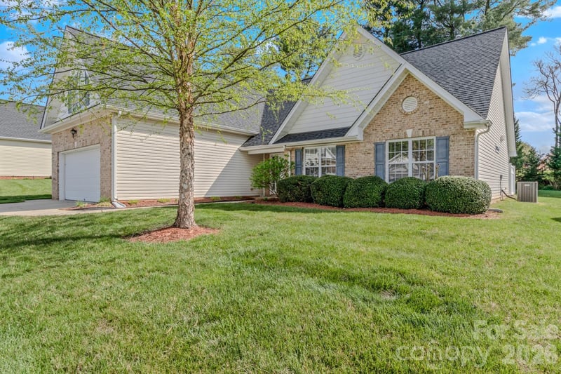 567 Caladium Ct, Kernersville, NC 27284