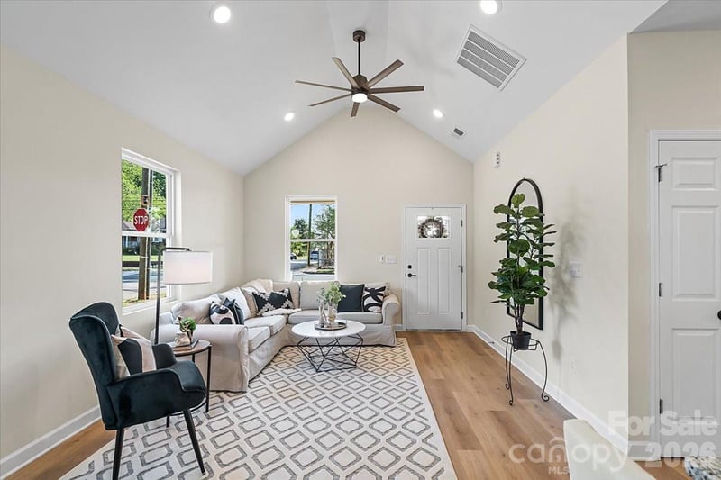 1129 3rd St, Spencer, NC 28159